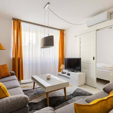 Flat White Apartment Budapest Ngoại thất bức ảnh