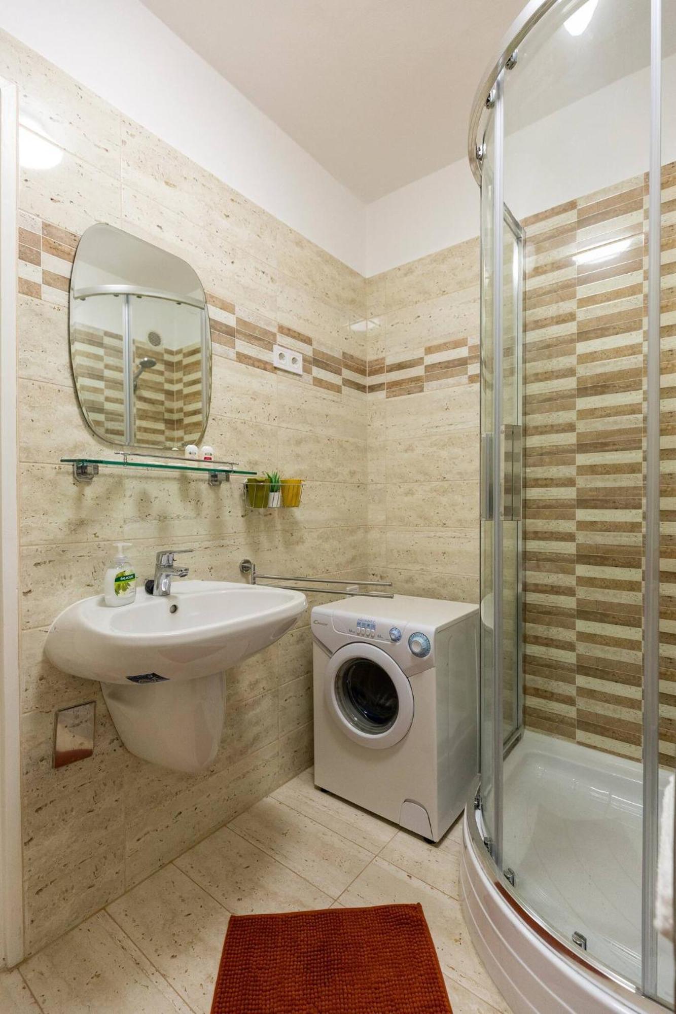 Flat White Apartment Budapest Ngoại thất bức ảnh