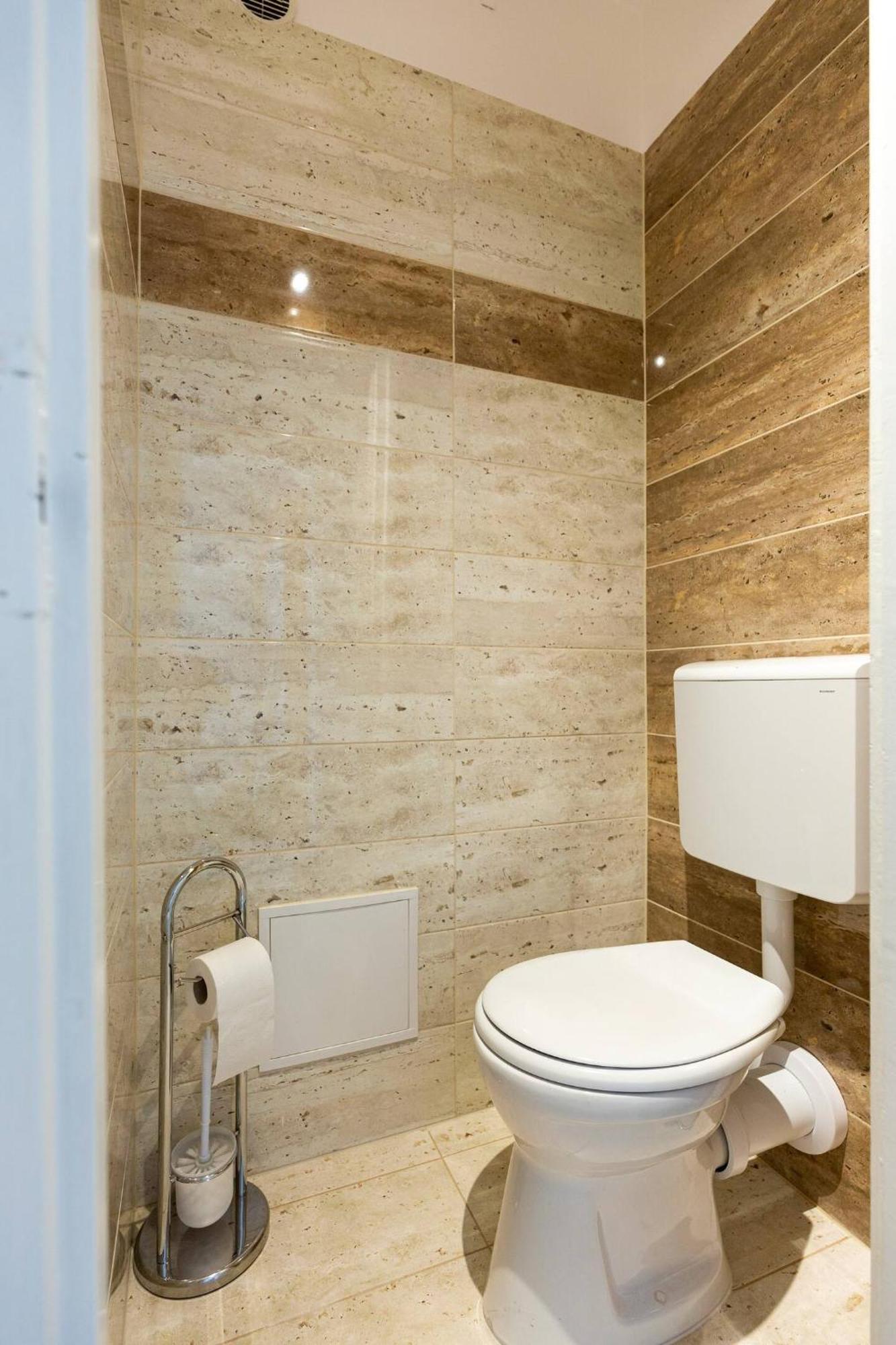 Flat White Apartment Budapest Ngoại thất bức ảnh